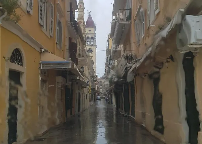 Dinos στην παλιά πόλη κέρκυρα Corfu